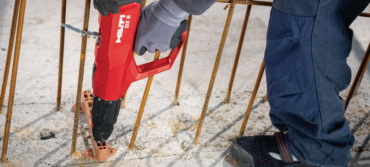 positioning formwork with powder-actuated tool DX 6 F8 and X-DFS formwork spacer