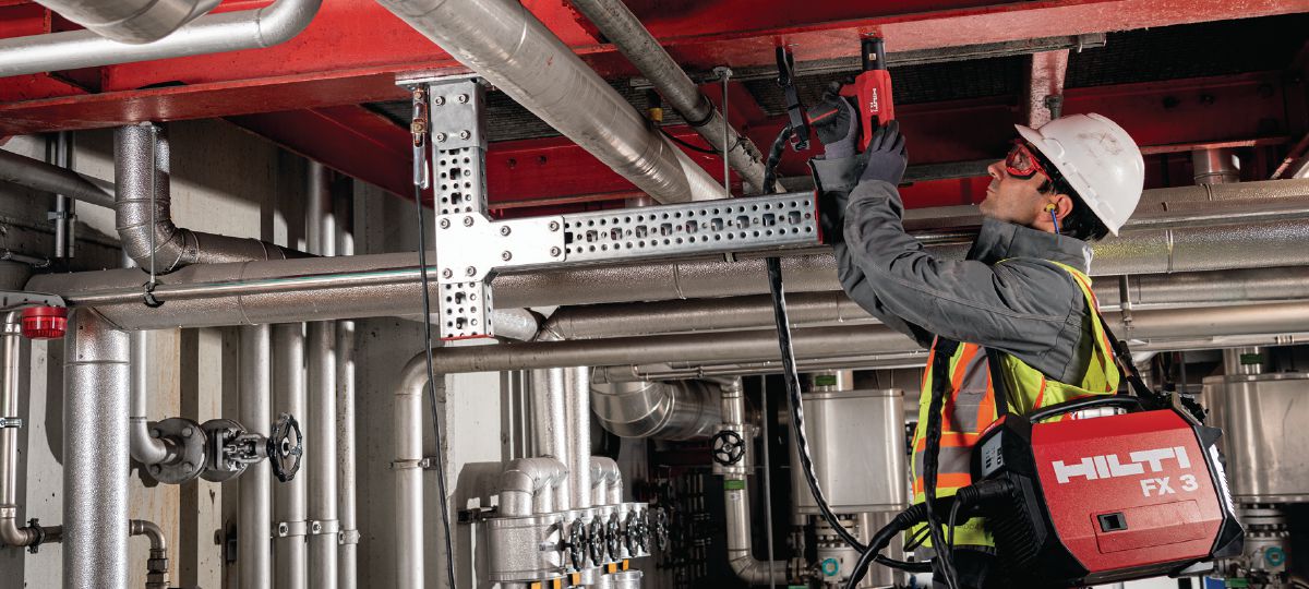 Cropped version of the application image showing the FX 3-HT and FX 3-A welding with CSF.