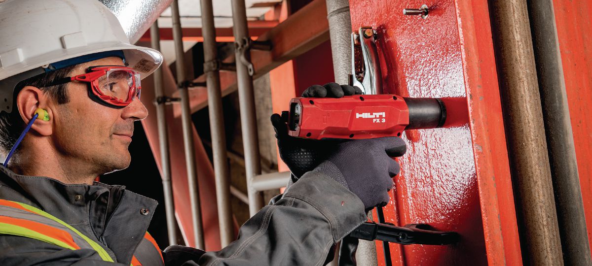 Cropped version of the application image showing the FX 3-HT welding with CSF.